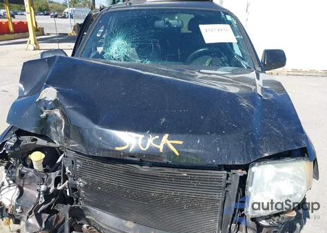 2011 Ford Escape Limited z USA, uszkodzony, nr VIN 1FMCU9EG3BKB01726